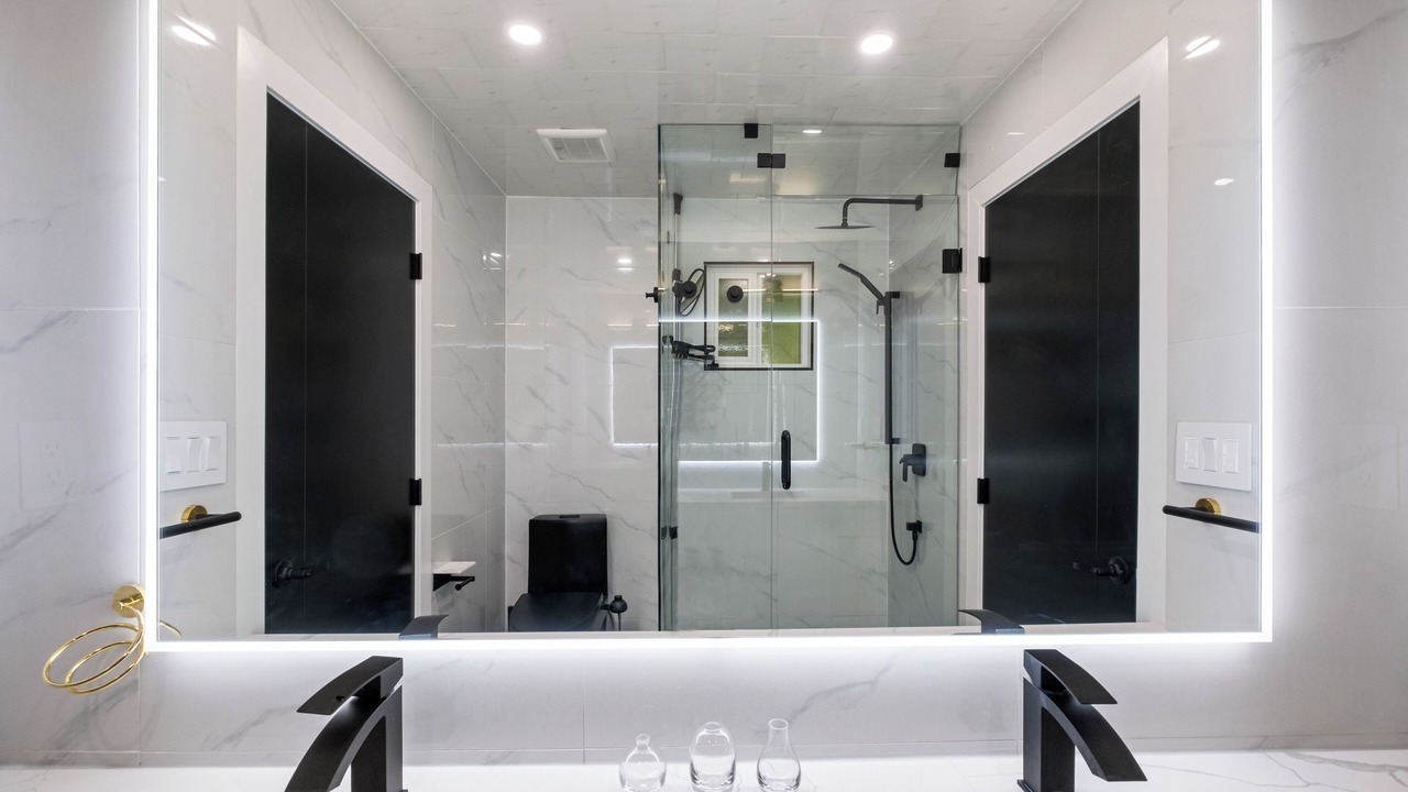 Photo of Bathroom in Upper Lonsdale
