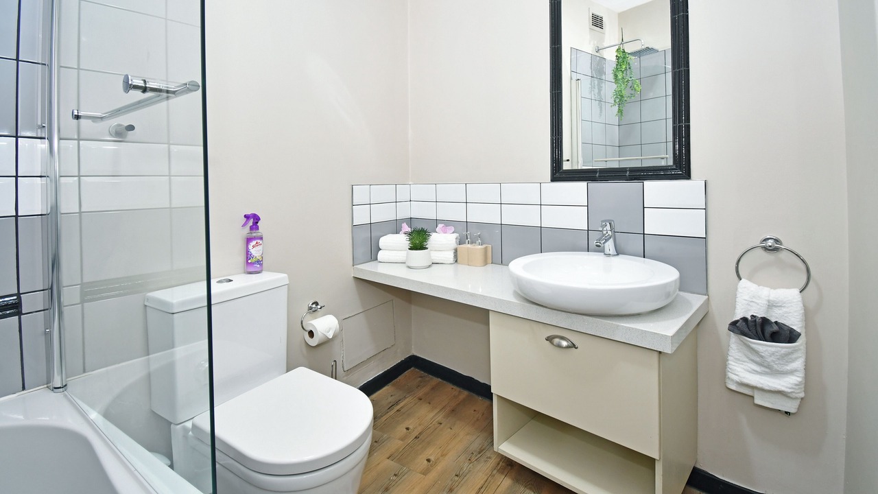 Photo of Bathroom in Greater Johannesburg Metropolitan Area