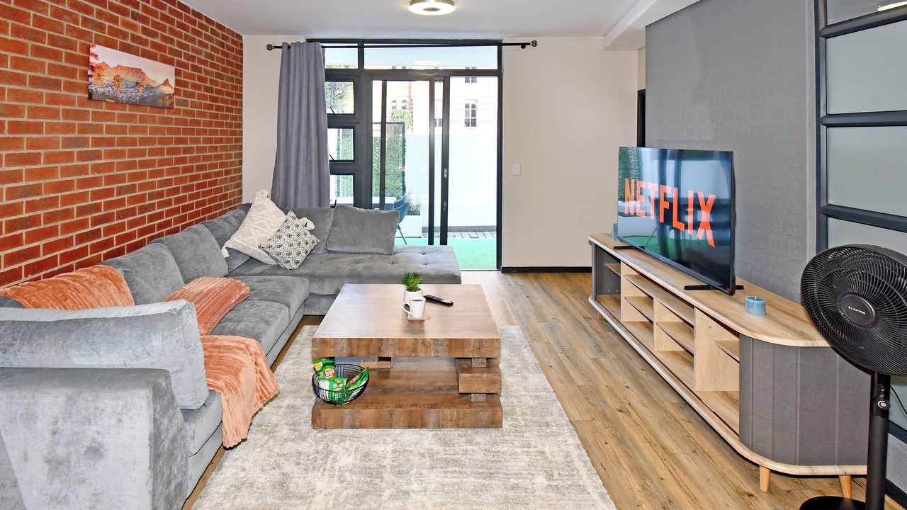 Photo of Livingroom in Greater Johannesburg Metropolitan Area