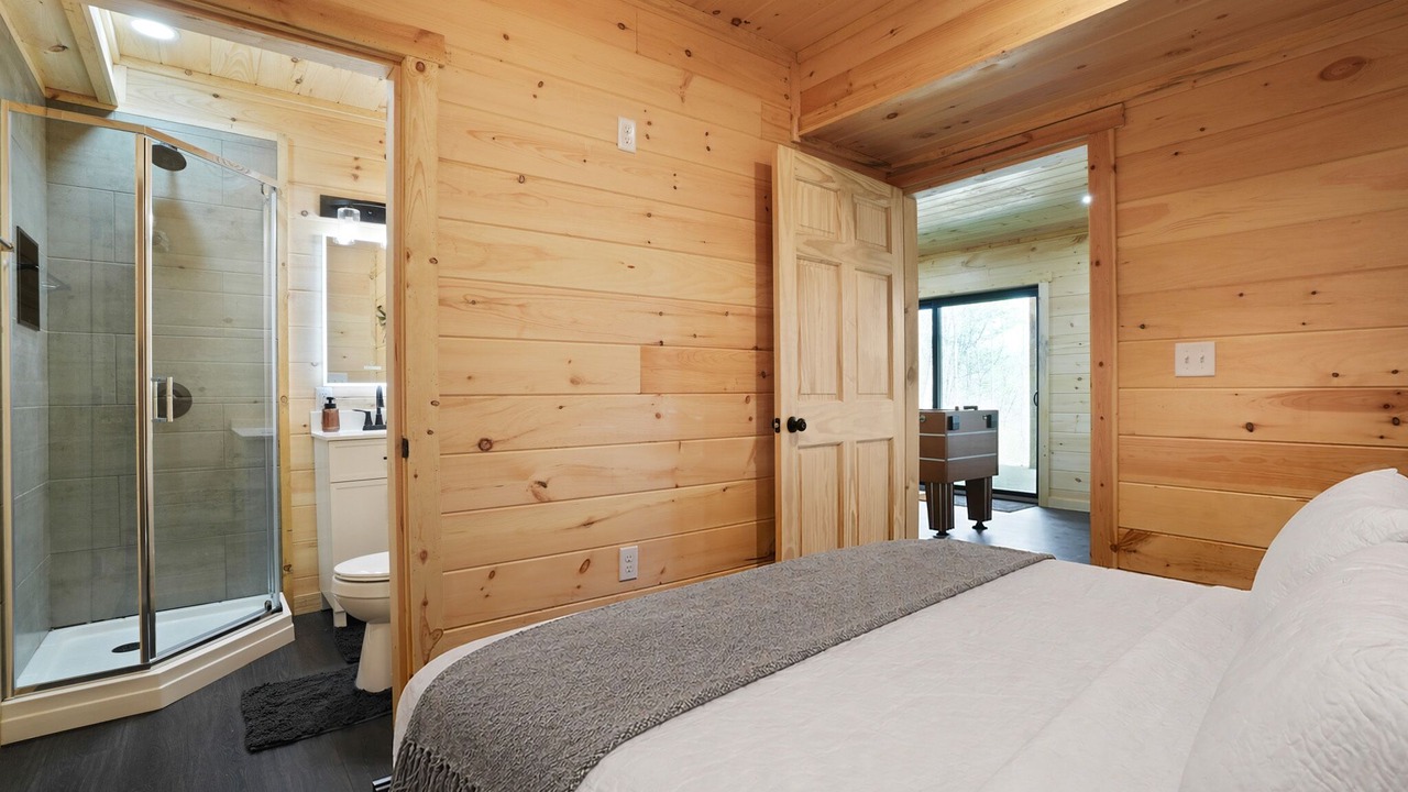 Photo of Bedroom in McArthur