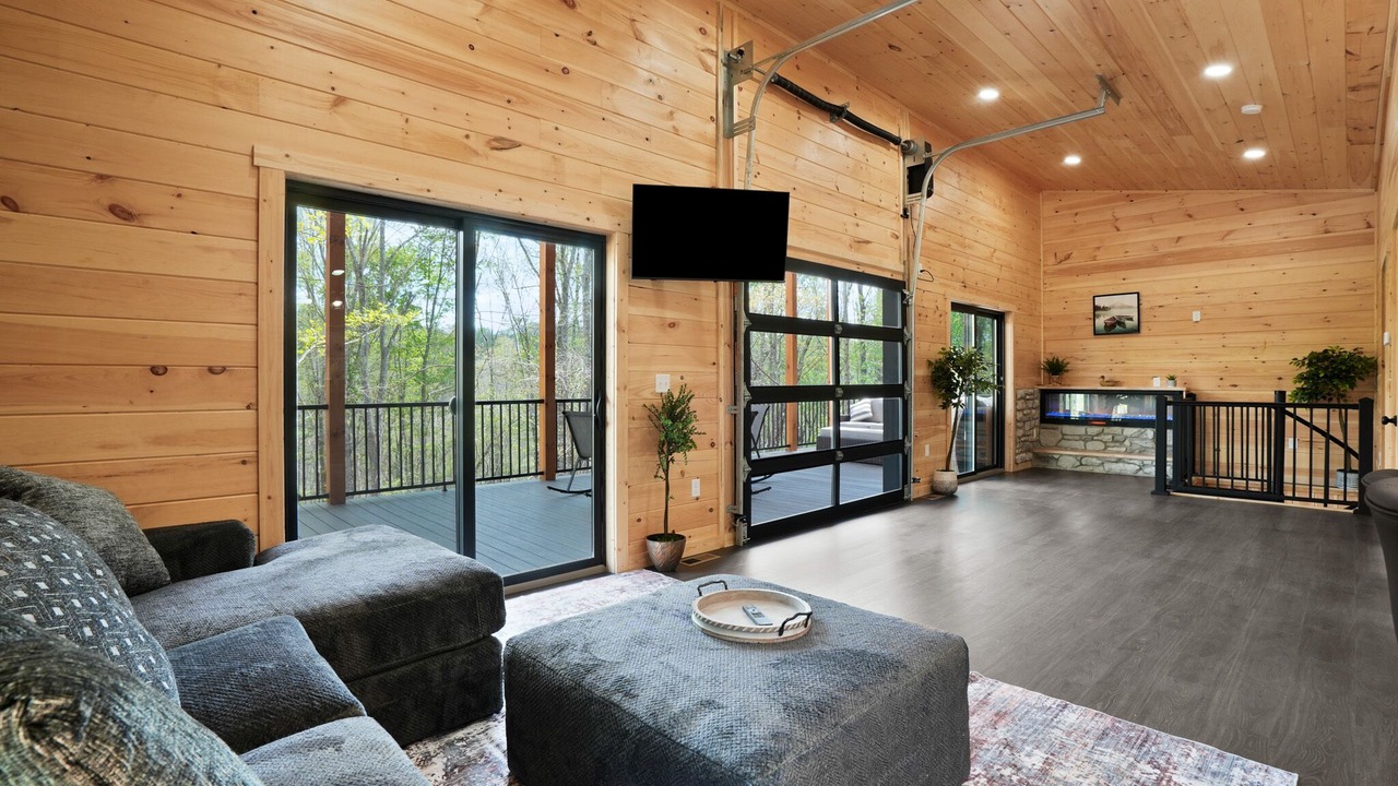 Photo of Livingroom in McArthur