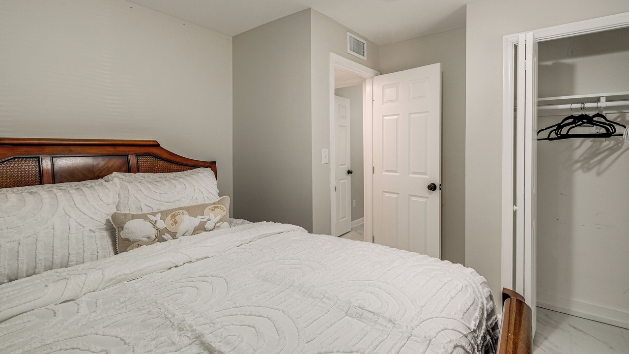 Photo of Bedroom in Riverdale Park