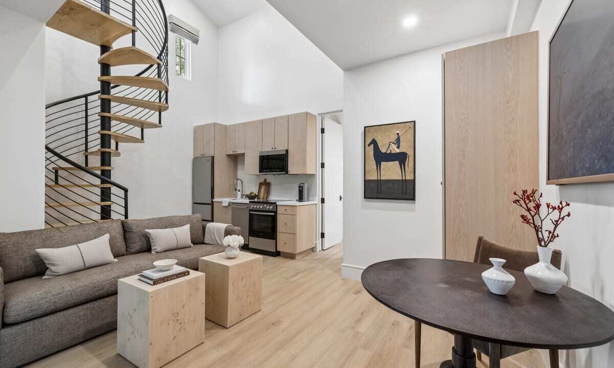 Photo of Livingroom in Oak Park