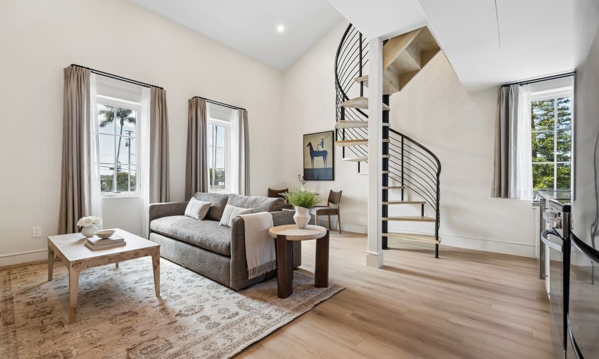 Photo of Livingroom in Oak Park