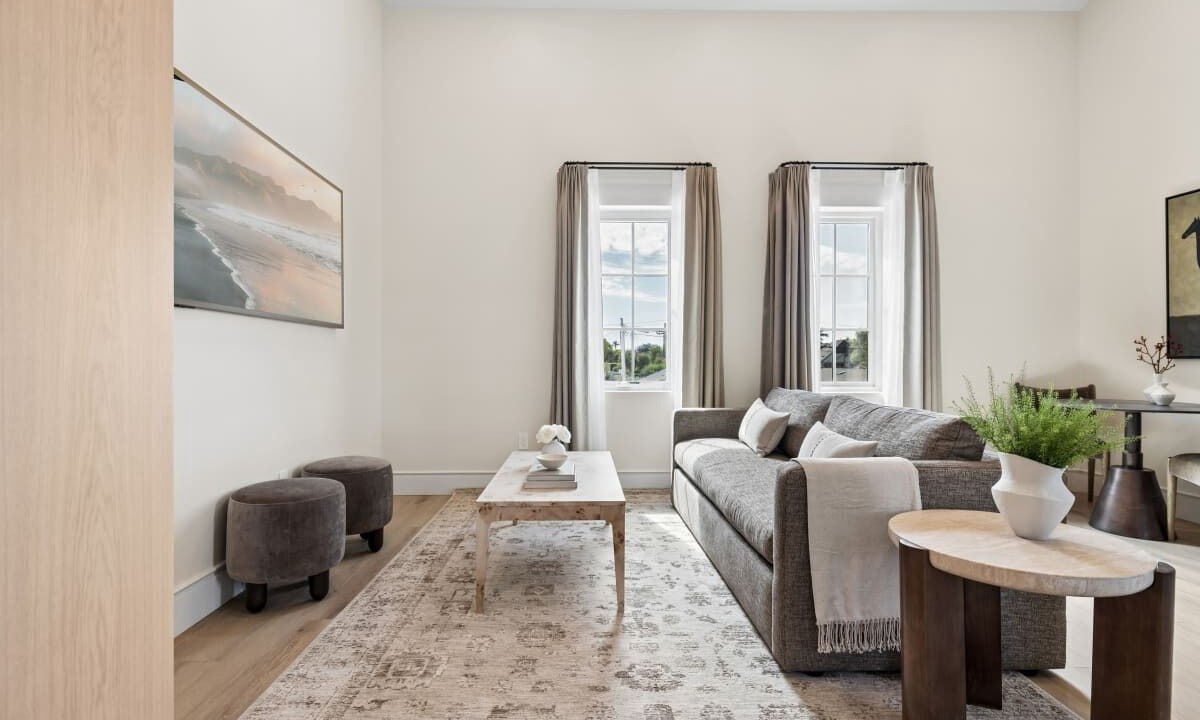 Photo of Livingroom in Oak Park
