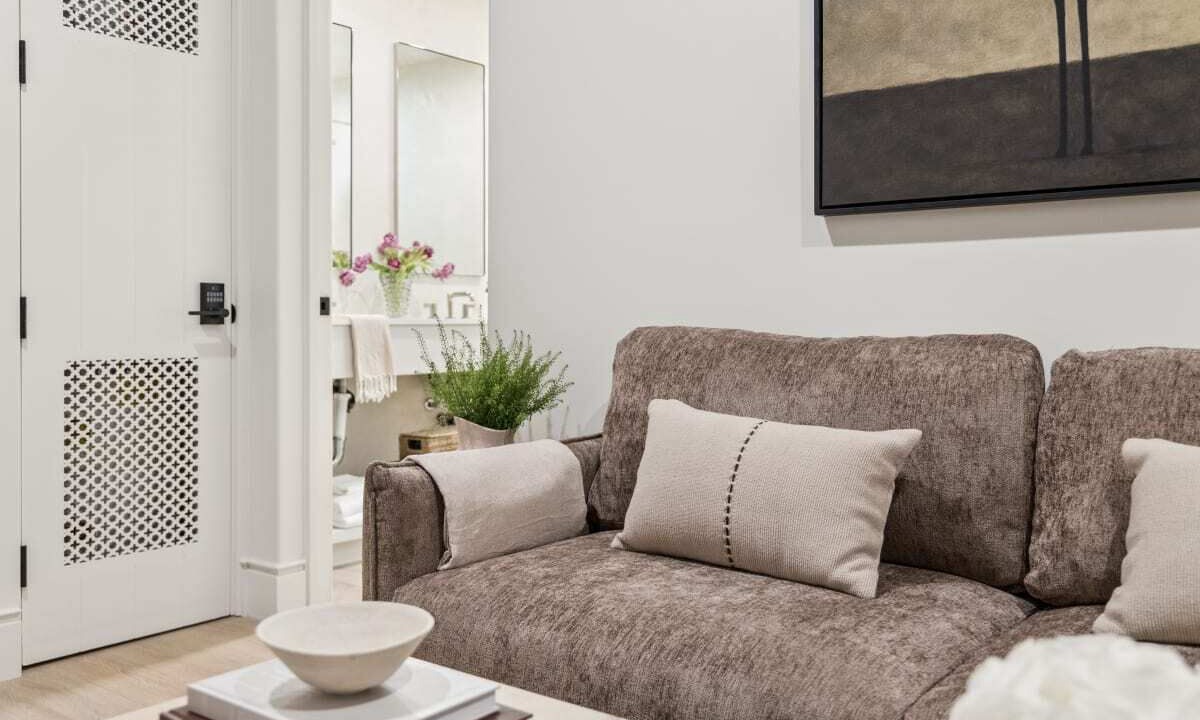 Photo of Livingroom in Oak Park