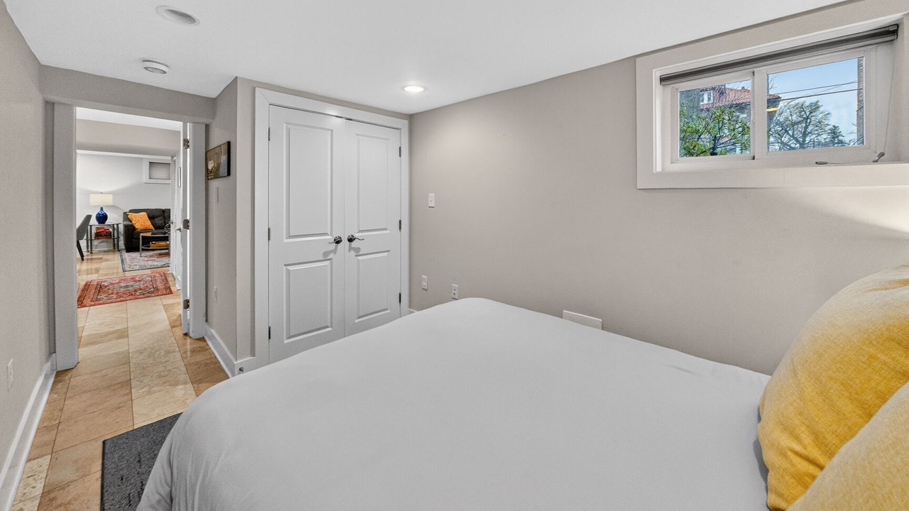 Photo of Bedroom in Crestwood