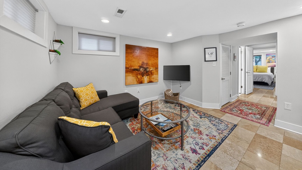 Photo of Livingroom in Crestwood
