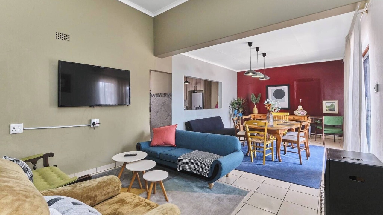 Photo of Livingroom in Greater Johannesburg Metropolitan Area