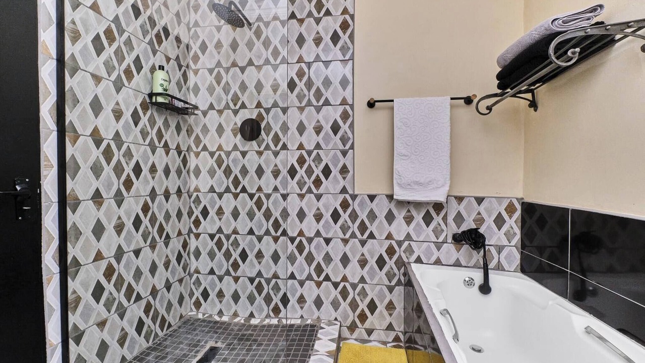 Photo of Bathroom in Greater Johannesburg Metropolitan Area