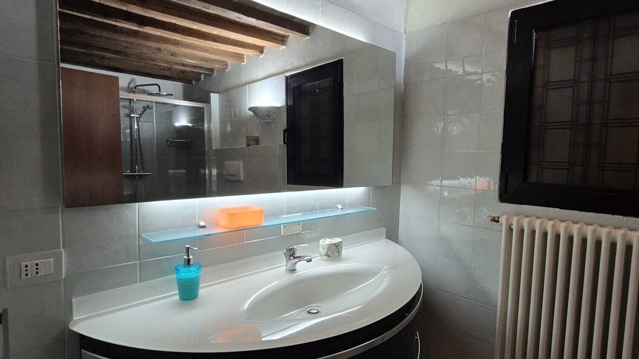 Photo of Bathroom in Osteria delle Noci