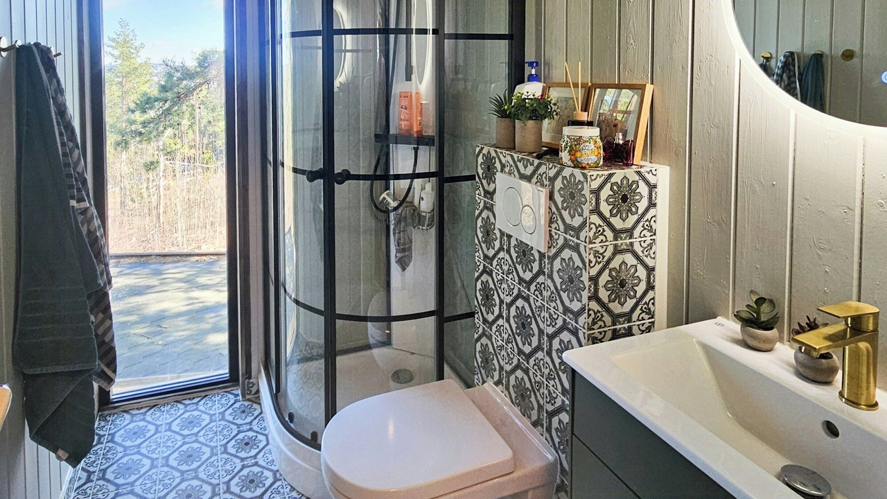 Photo of Bathroom in Moss