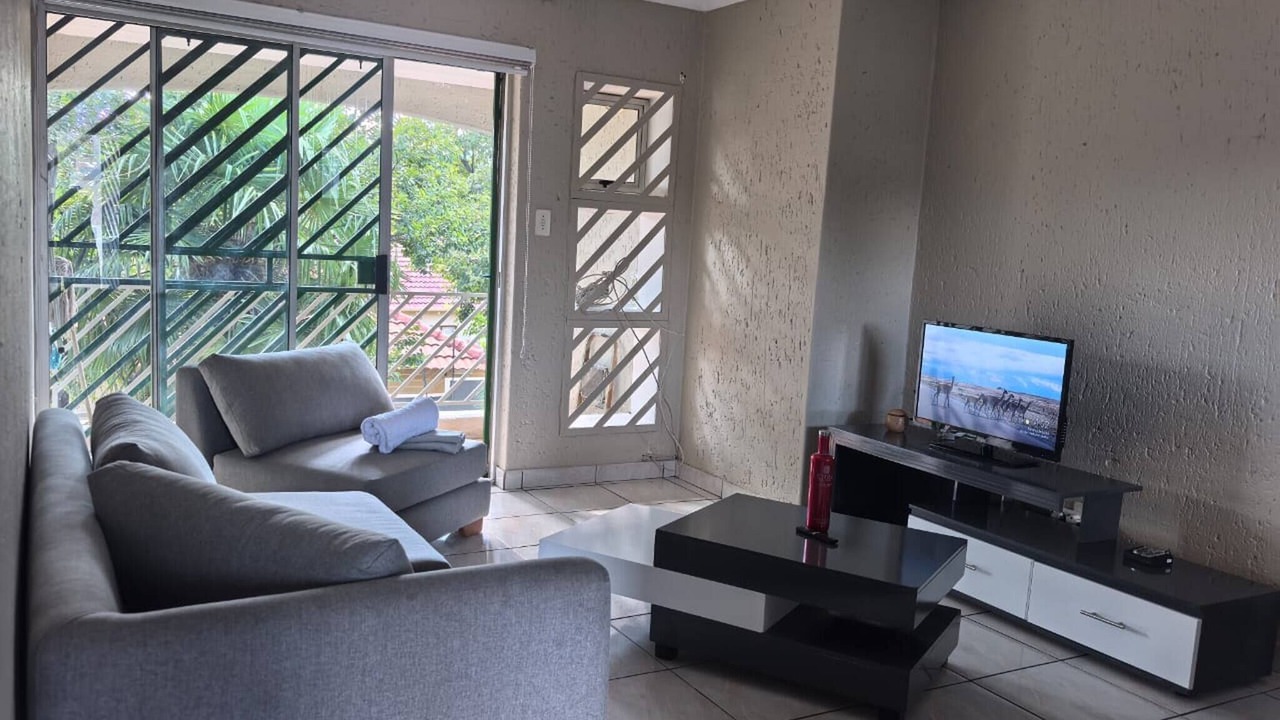 Photo of Livingroom in Greater Johannesburg Metropolitan Area