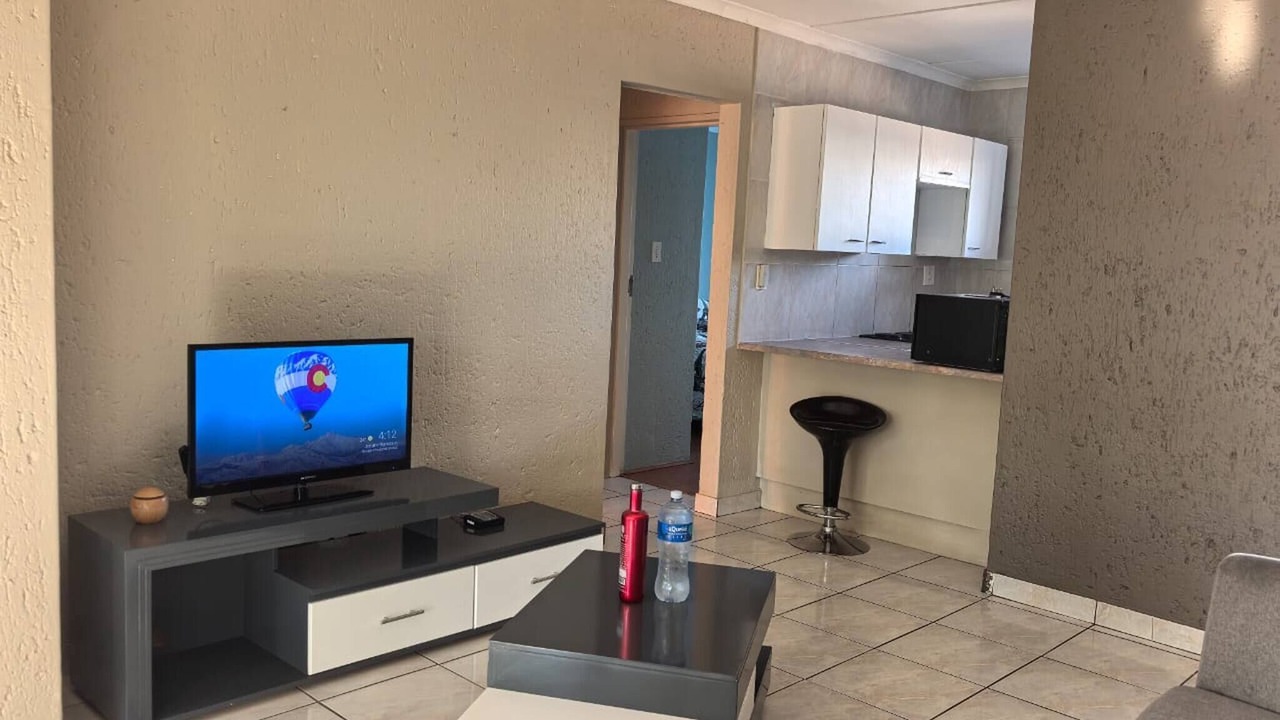 Photo of Livingroom in Greater Johannesburg Metropolitan Area
