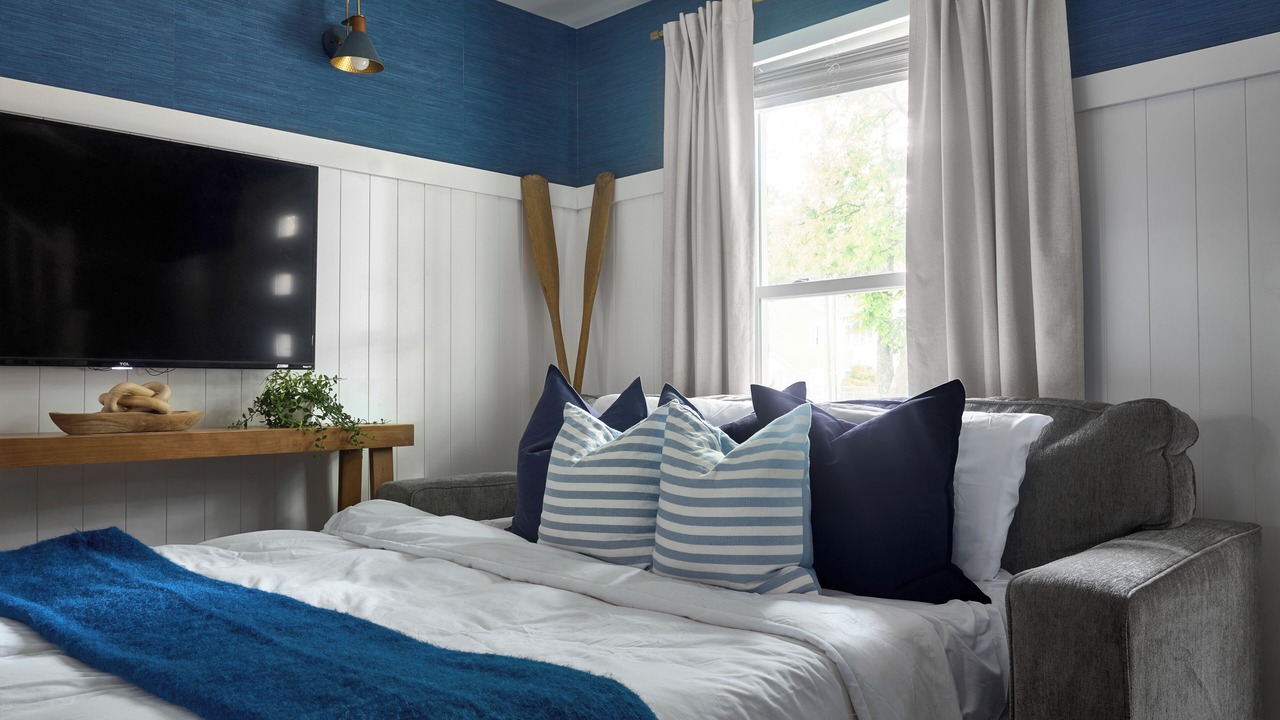 Photo of Bedroom in Villa Heights