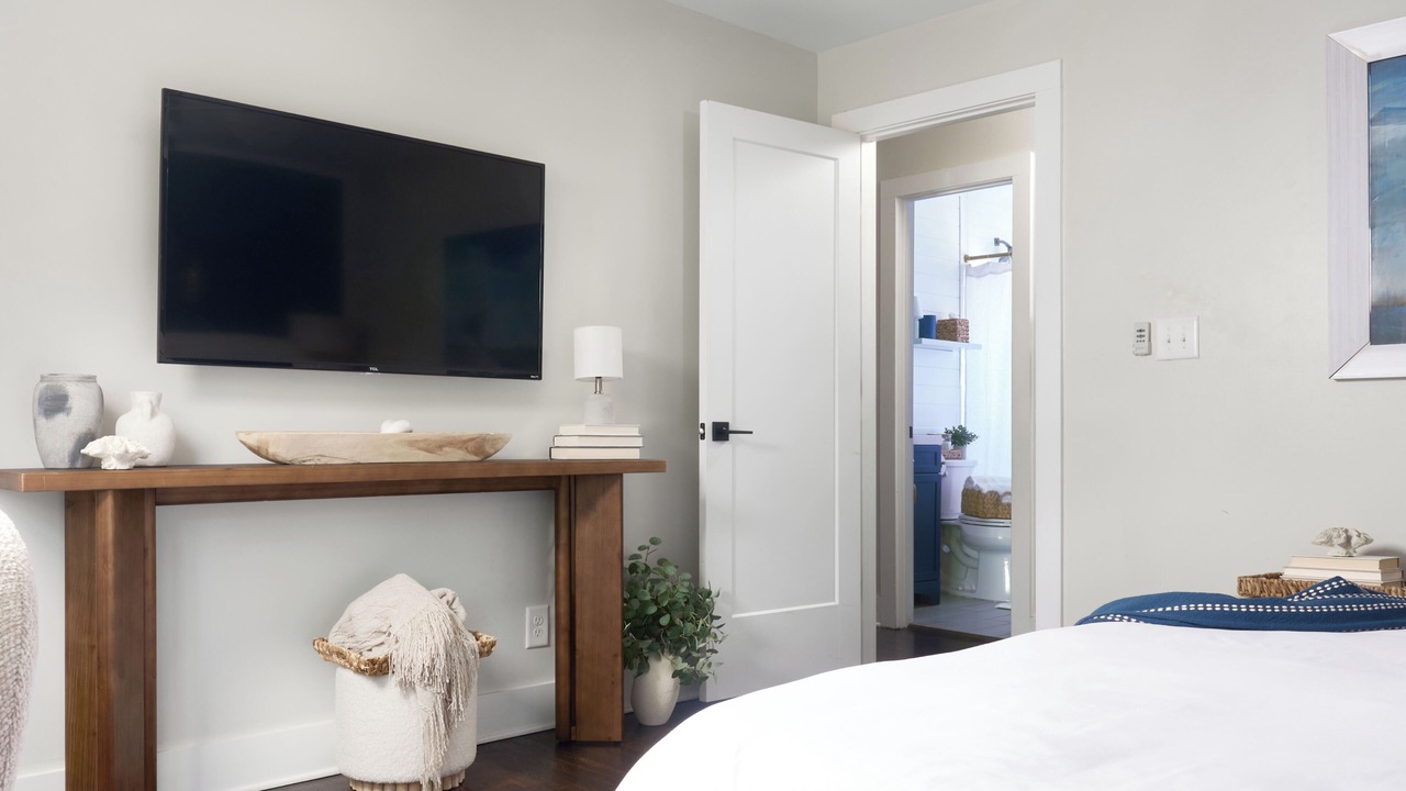 Photo of Bedroom in Villa Heights