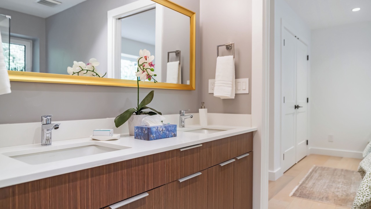 Photo of Bathroom in West Vancouver