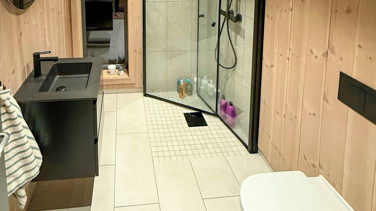 Photo of Bathroom in Rena