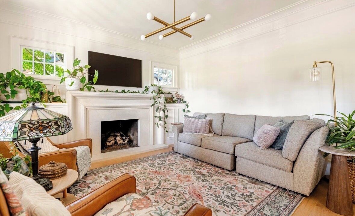 Photo of Livingroom in North Admiral