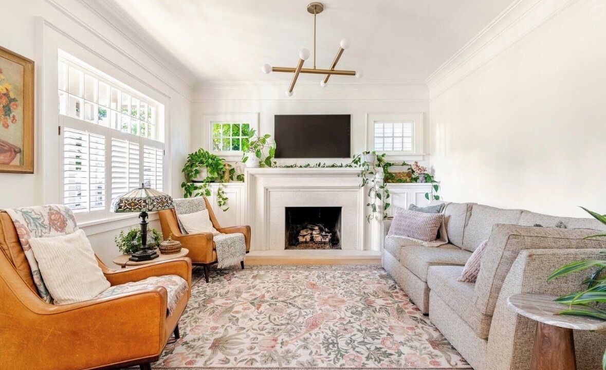 Photo of Livingroom in North Admiral