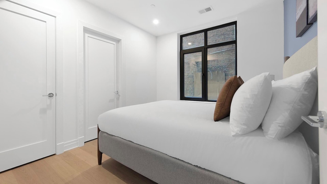 Photo of Bedroom in Mount Vernon Square