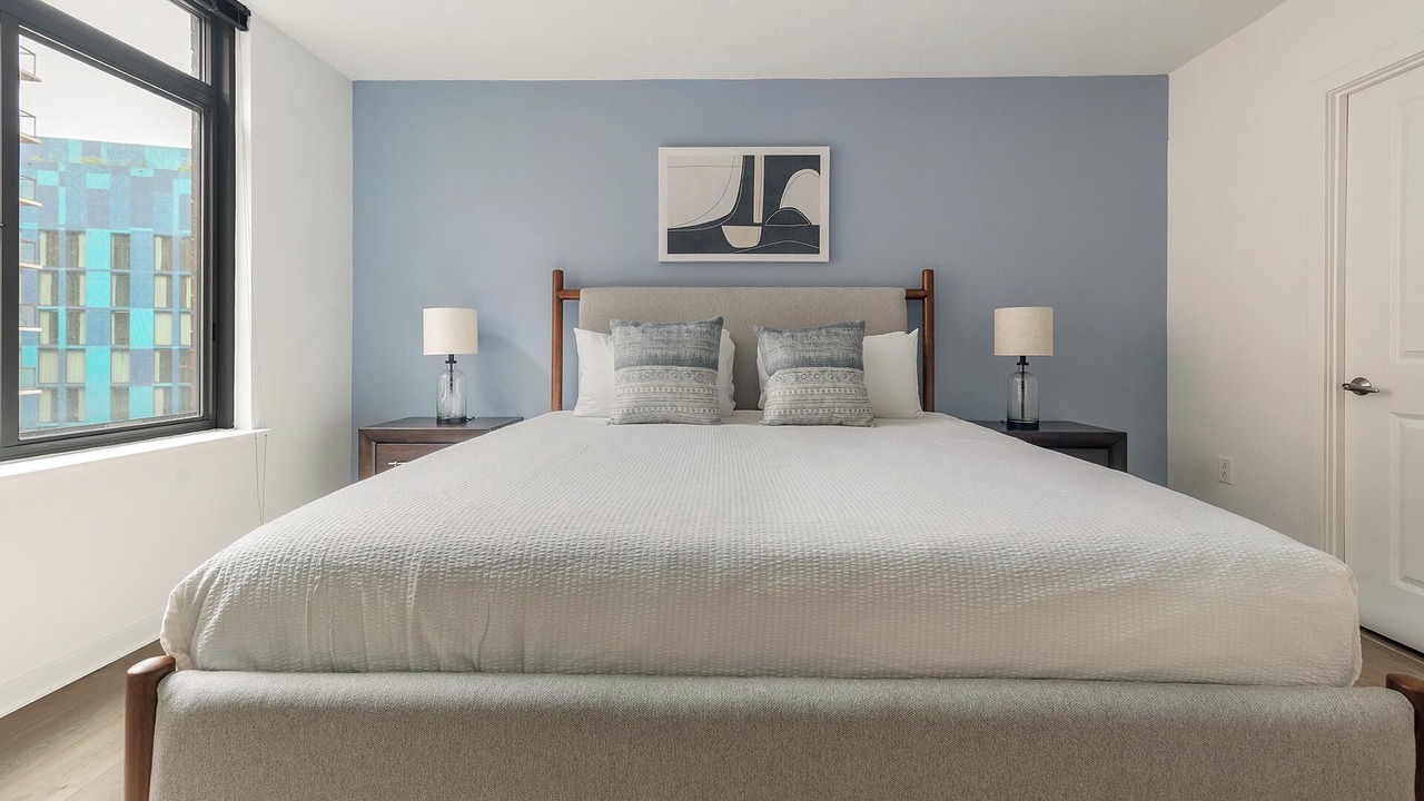 Photo of Bedroom in Navy Yard