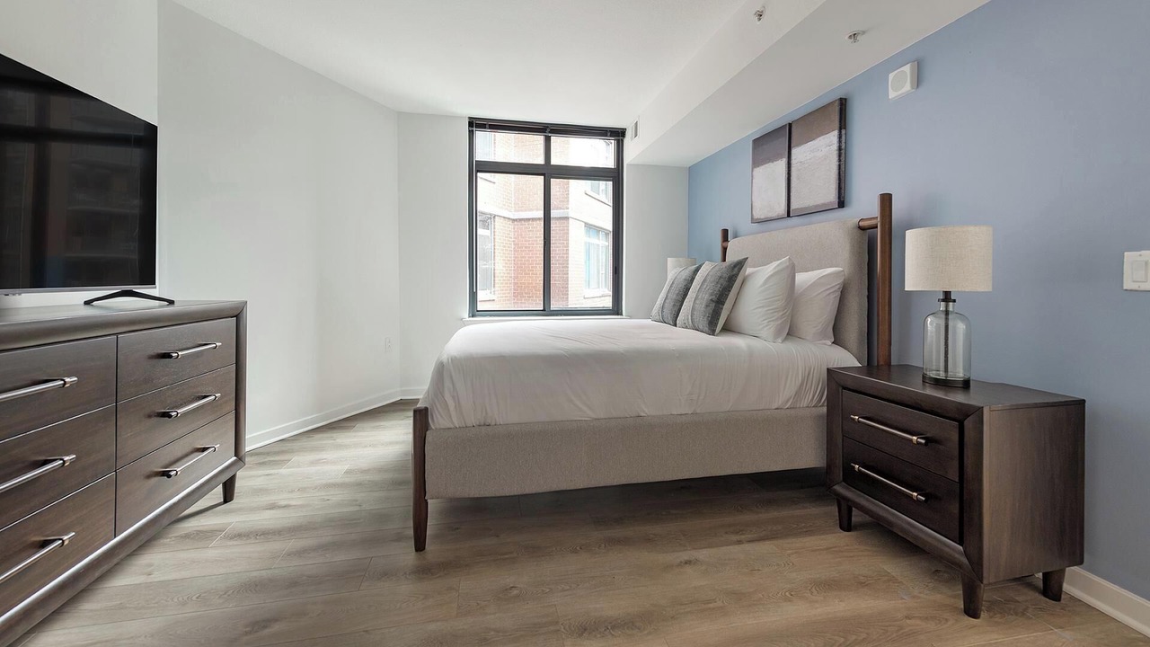 Photo of Bedroom in Navy Yard