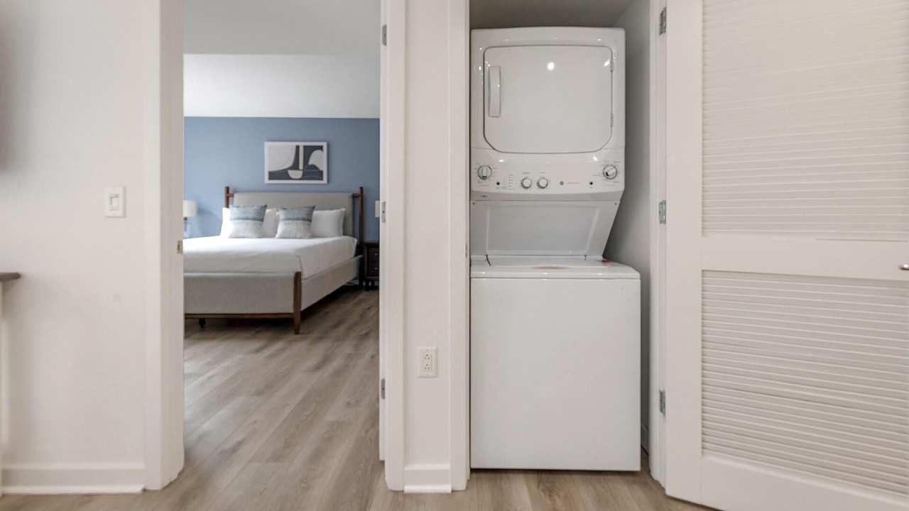 Photo of Bedroom in Navy Yard