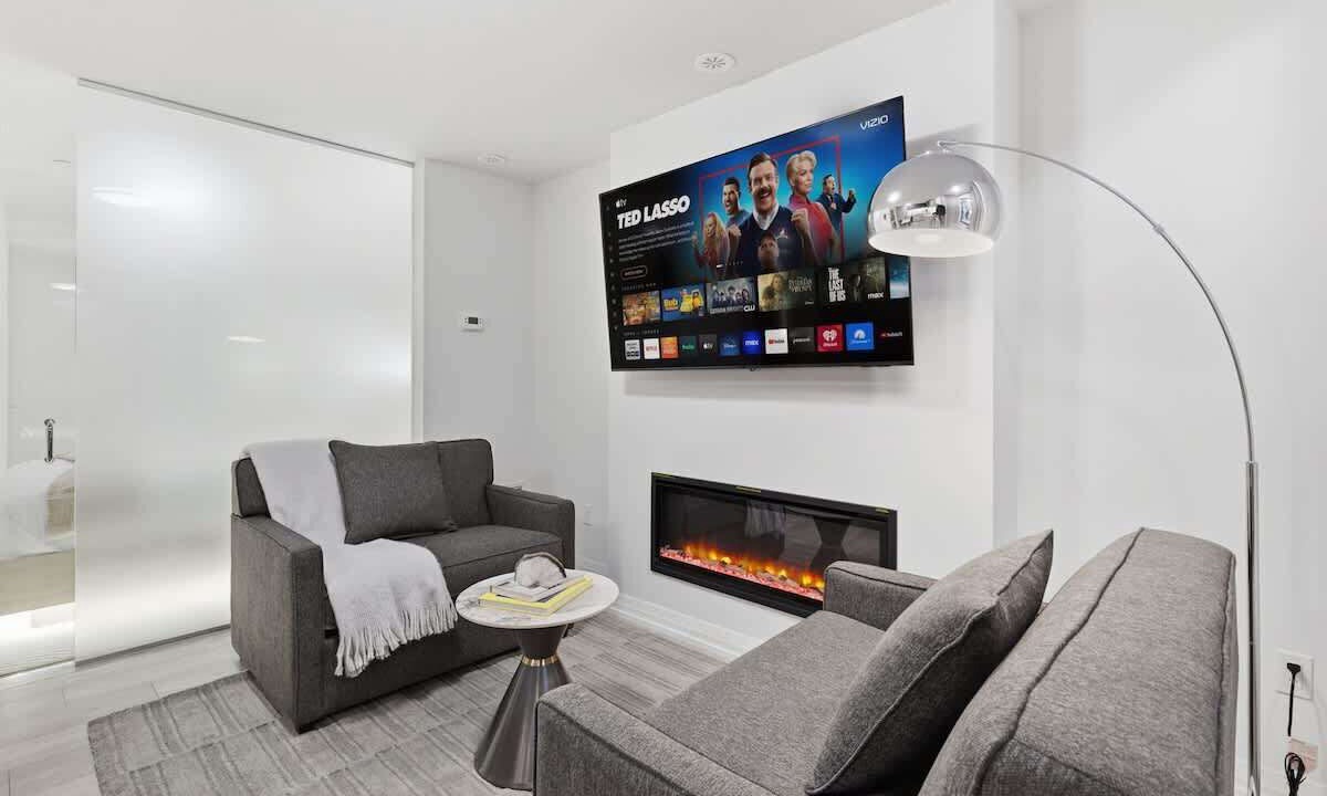 Photo of Livingroom in Toronto Entertainment District