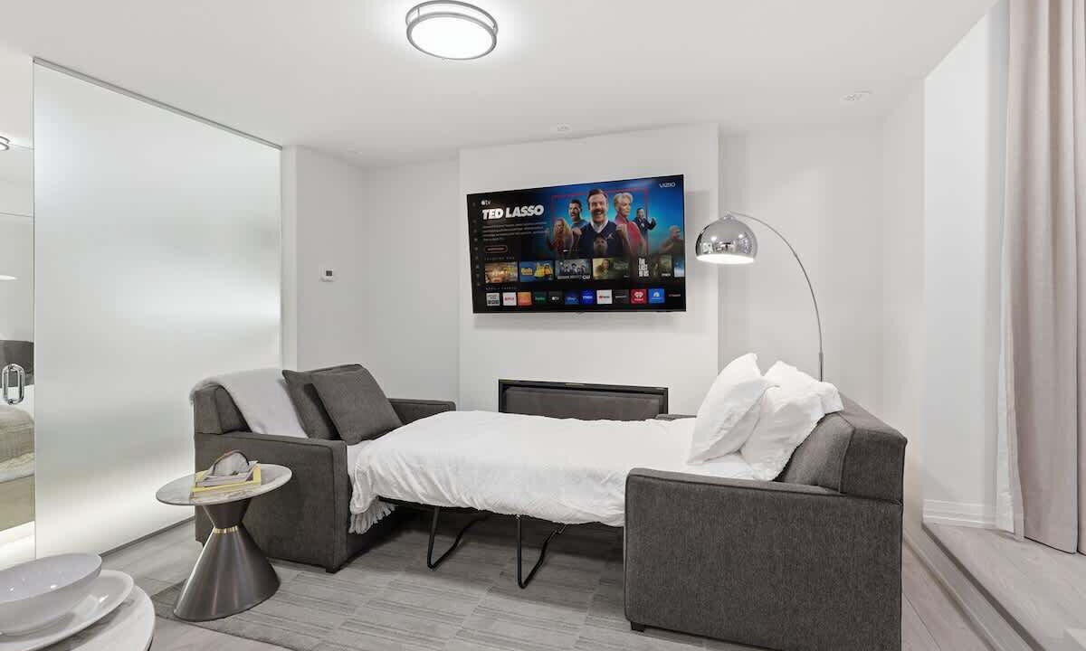 Photo of Livingroom in Toronto Entertainment District