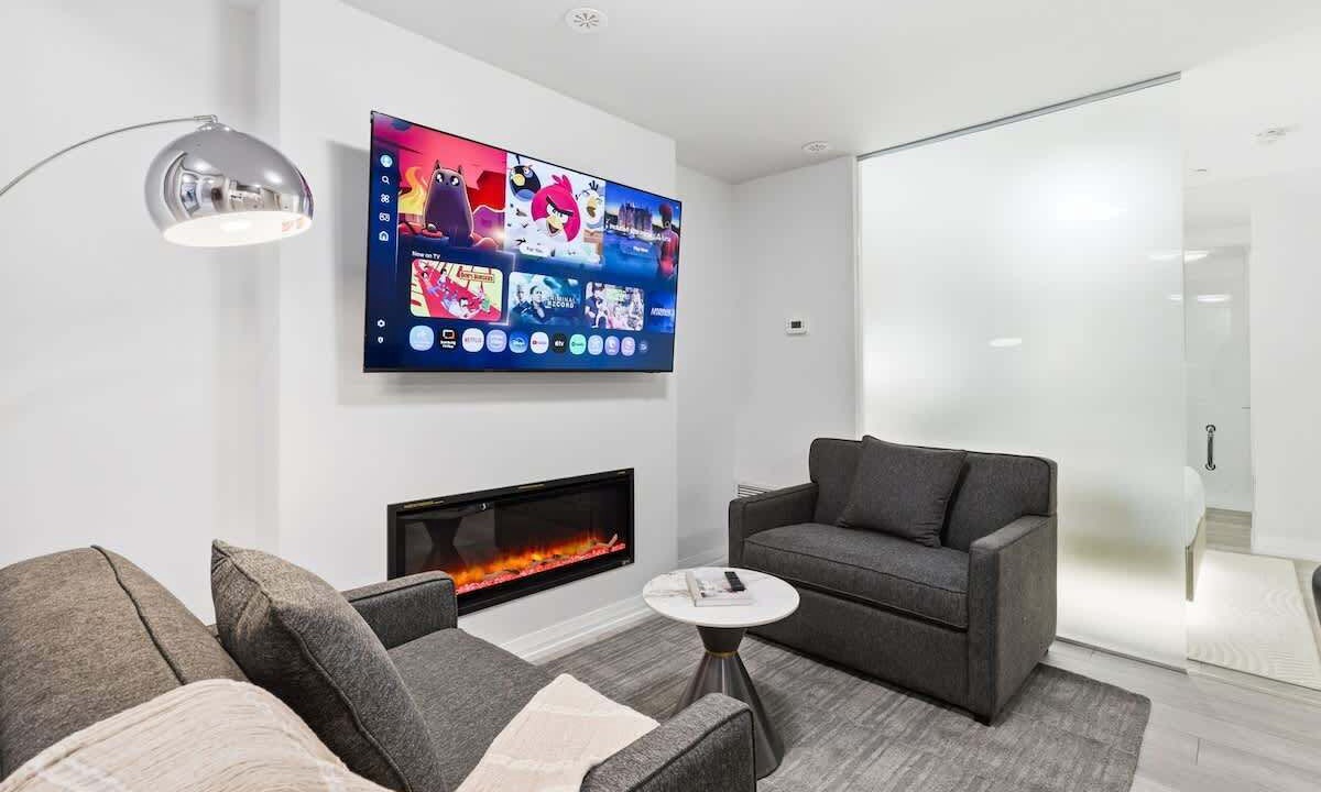 Photo of Livingroom in Toronto Entertainment District