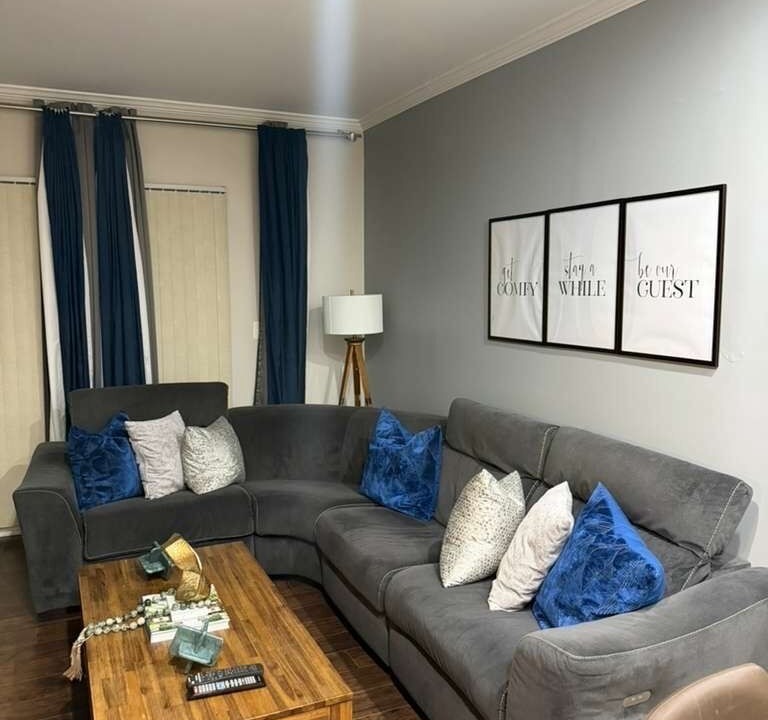 Photo of Livingroom in Russett