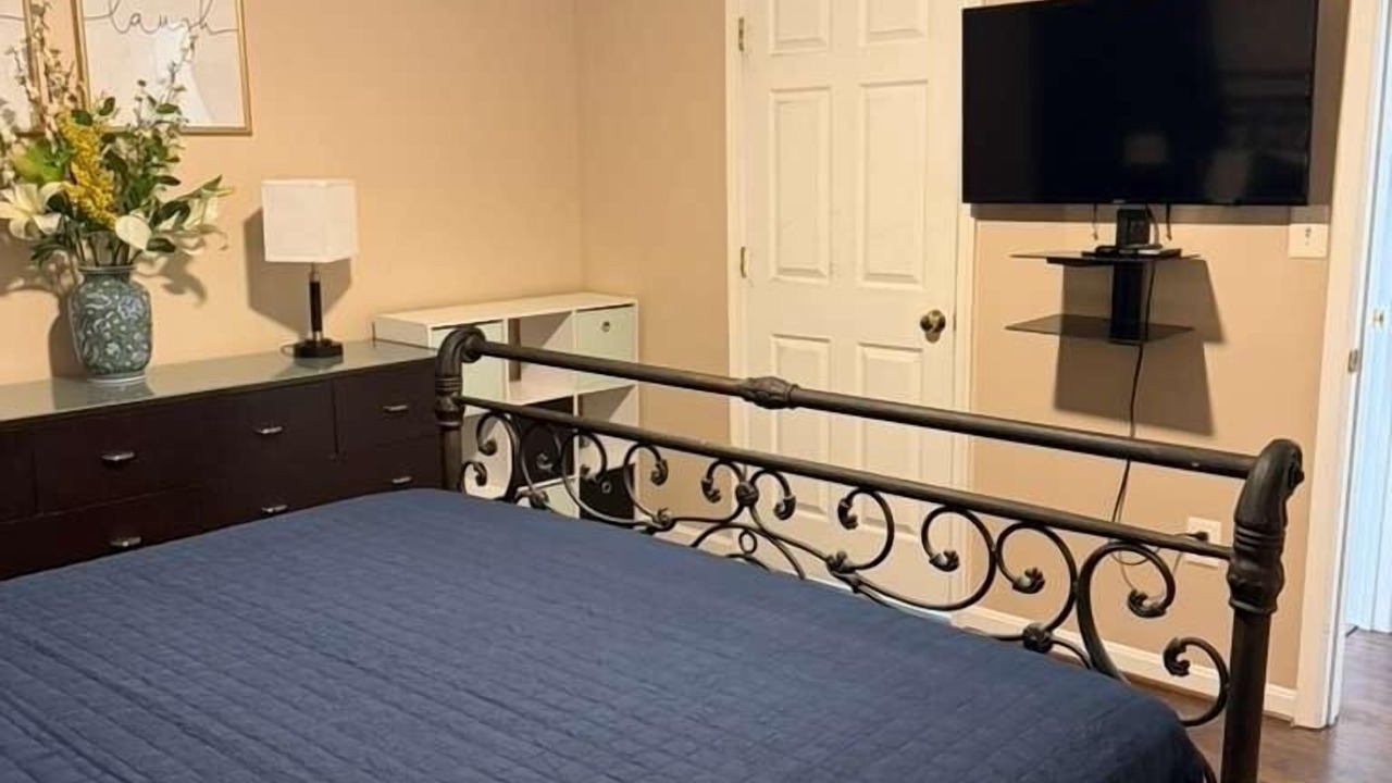 Photo of Bedroom in Russett