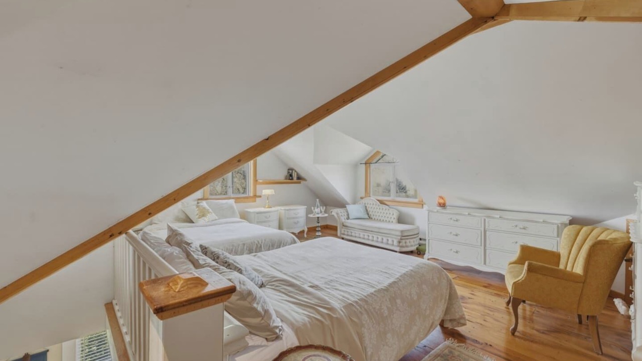 Photo of Bedroom in Lower Lonsdale