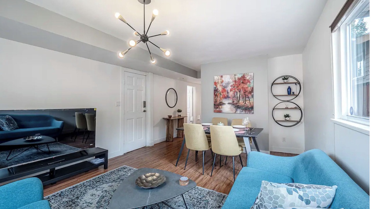 Photo of Livingroom in Pemberton Heights