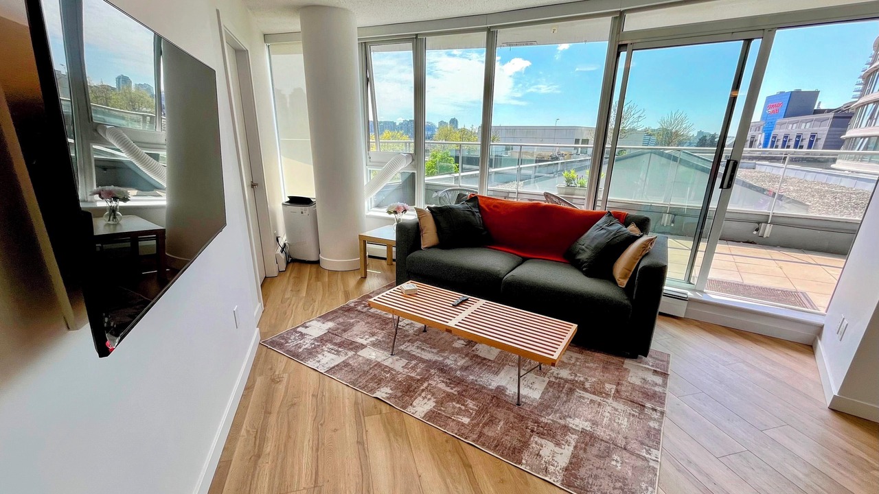 Photo of Livingroom in Crosstown