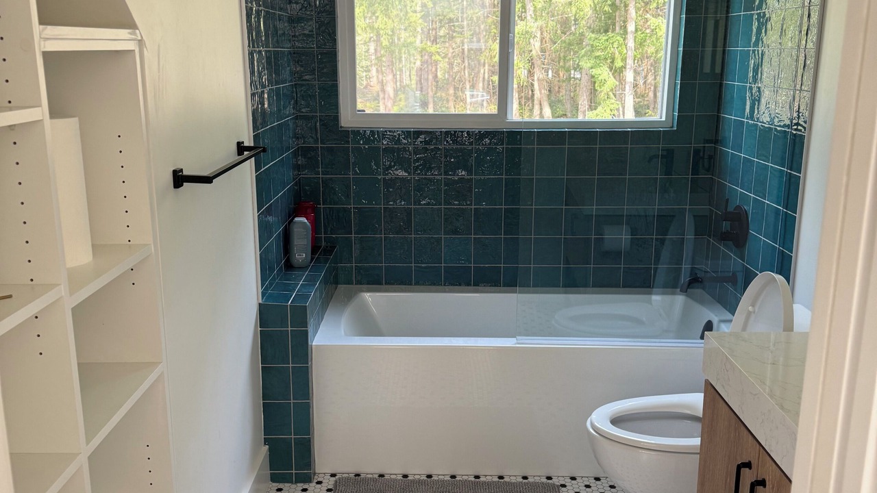 Photo of Bathroom in Bowen Island