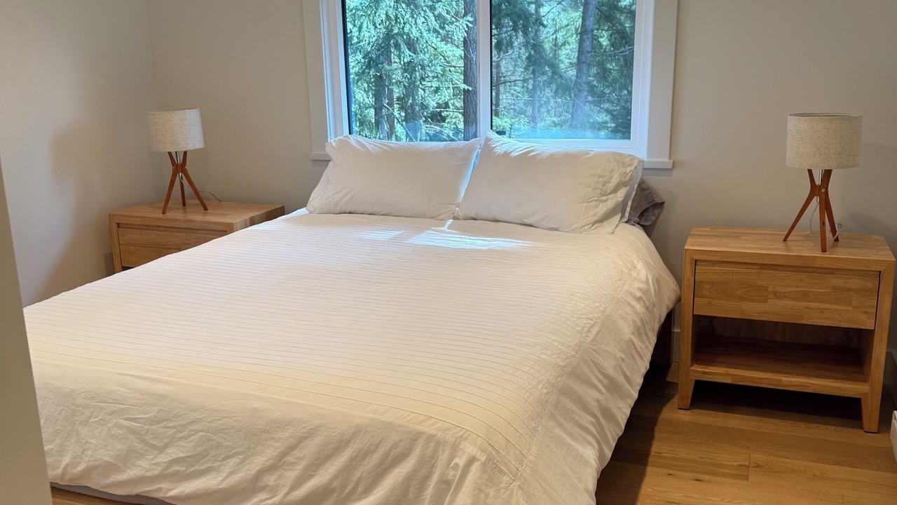 Photo of Bedroom in Bowen Island