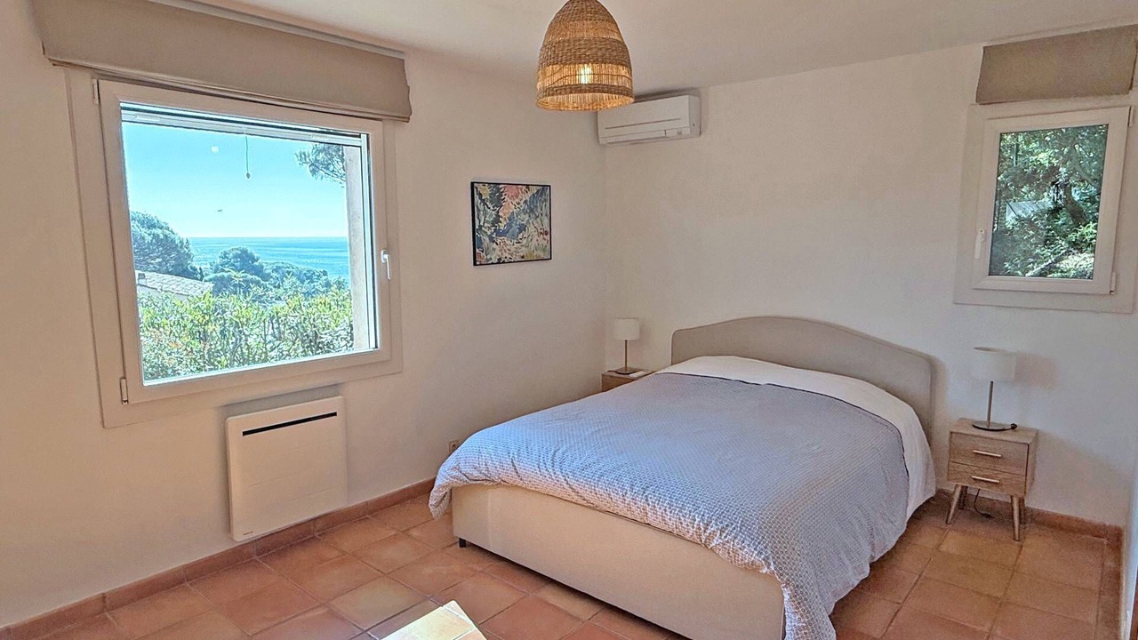 Photo of Bedroom in Plage de la Garonnette