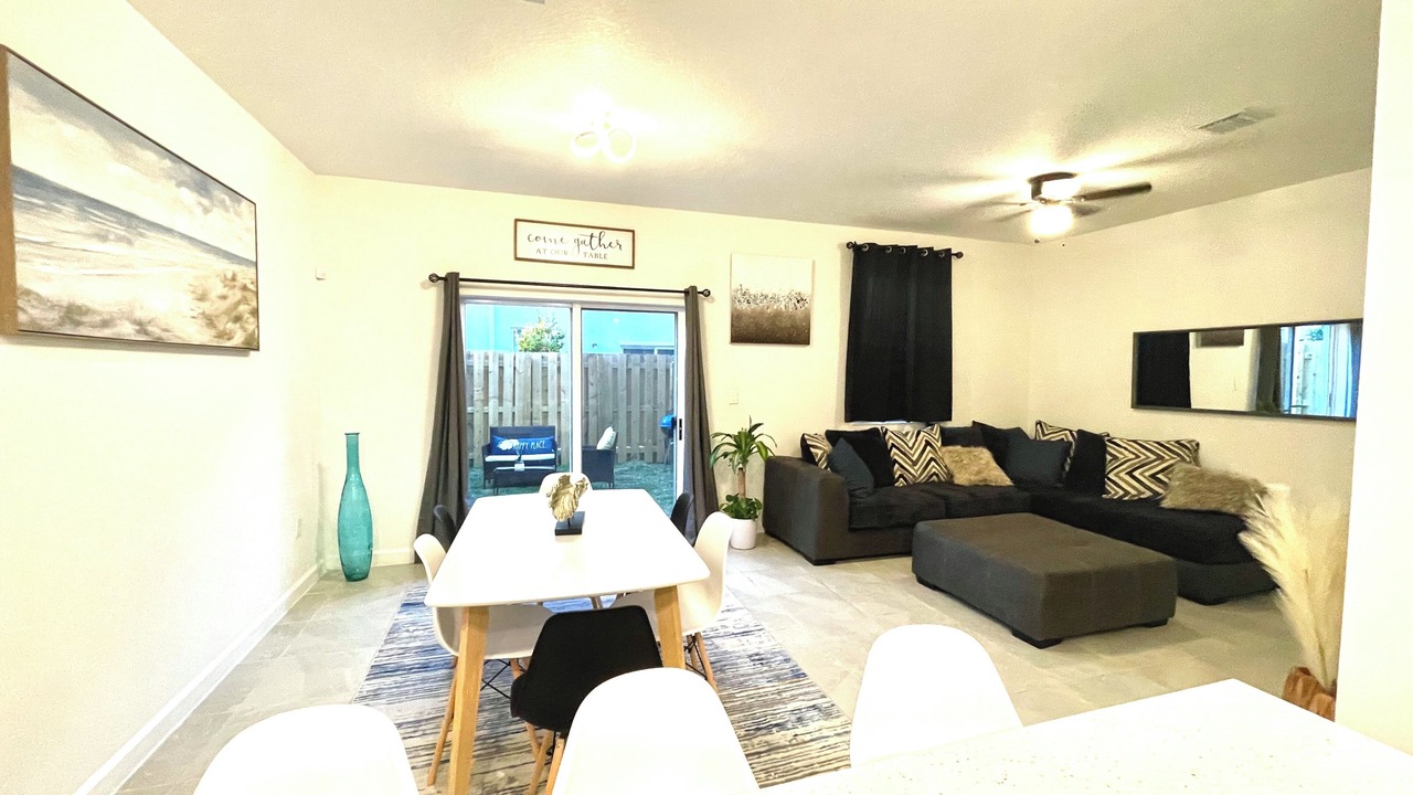 Photo of Livingroom in Homestead