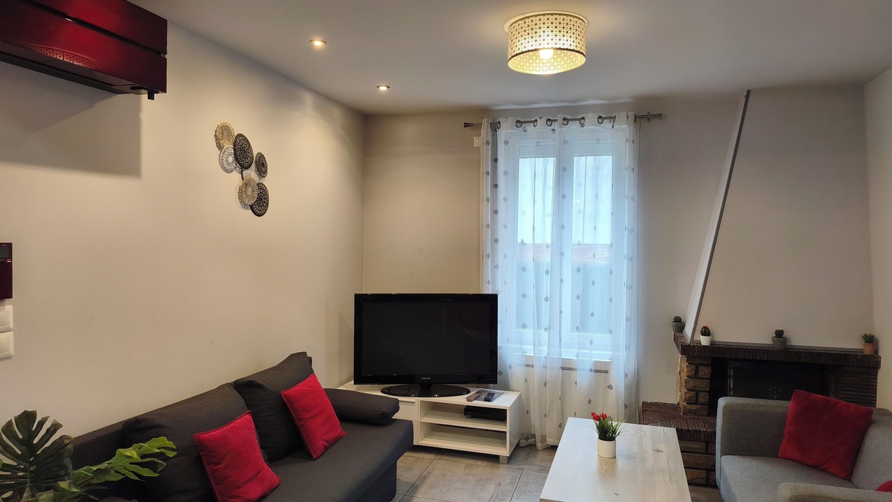 Photo of Livingroom in Albertville