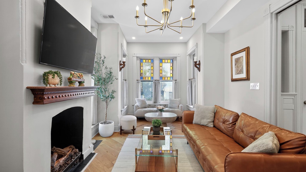 Photo of Livingroom in Cardozo