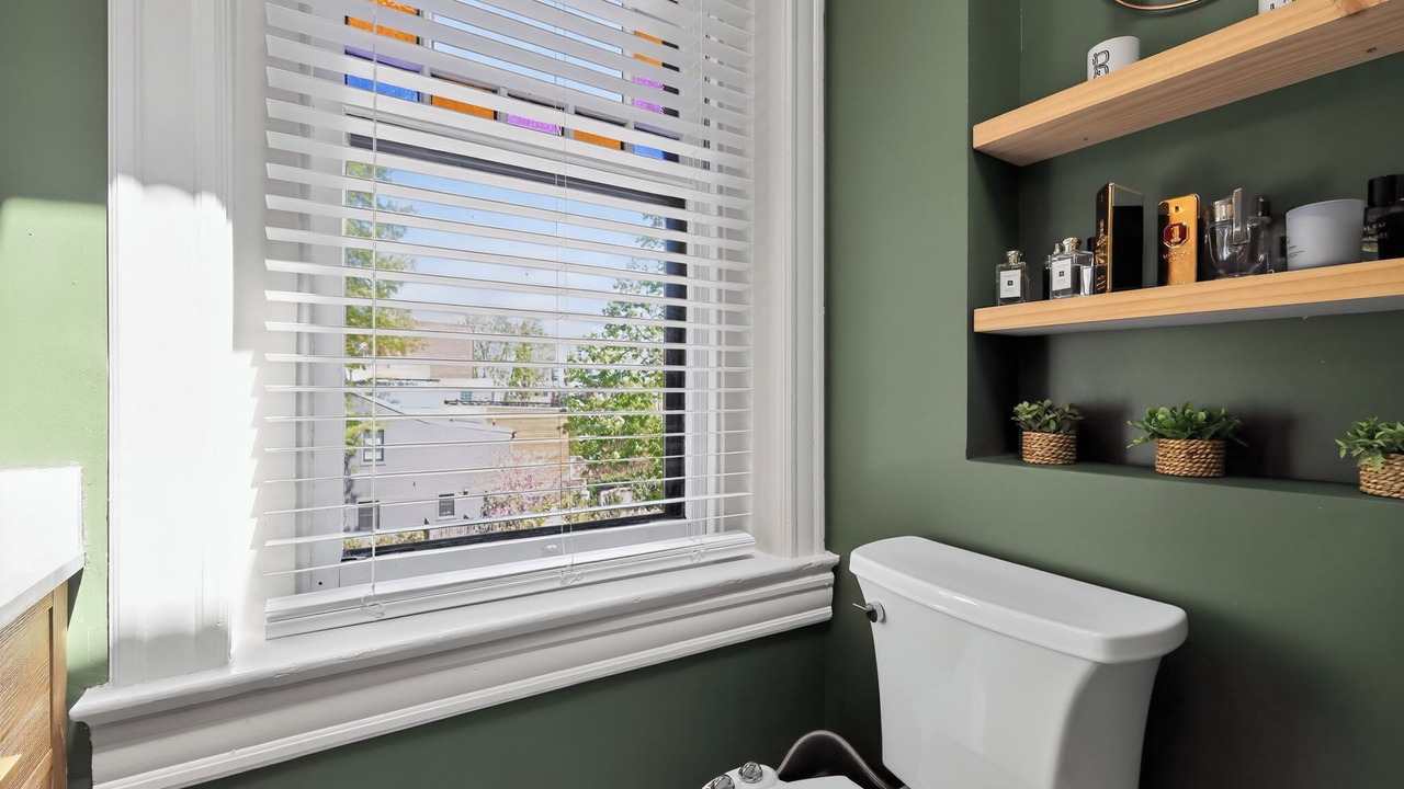 Photo of Bathroom in Cardozo