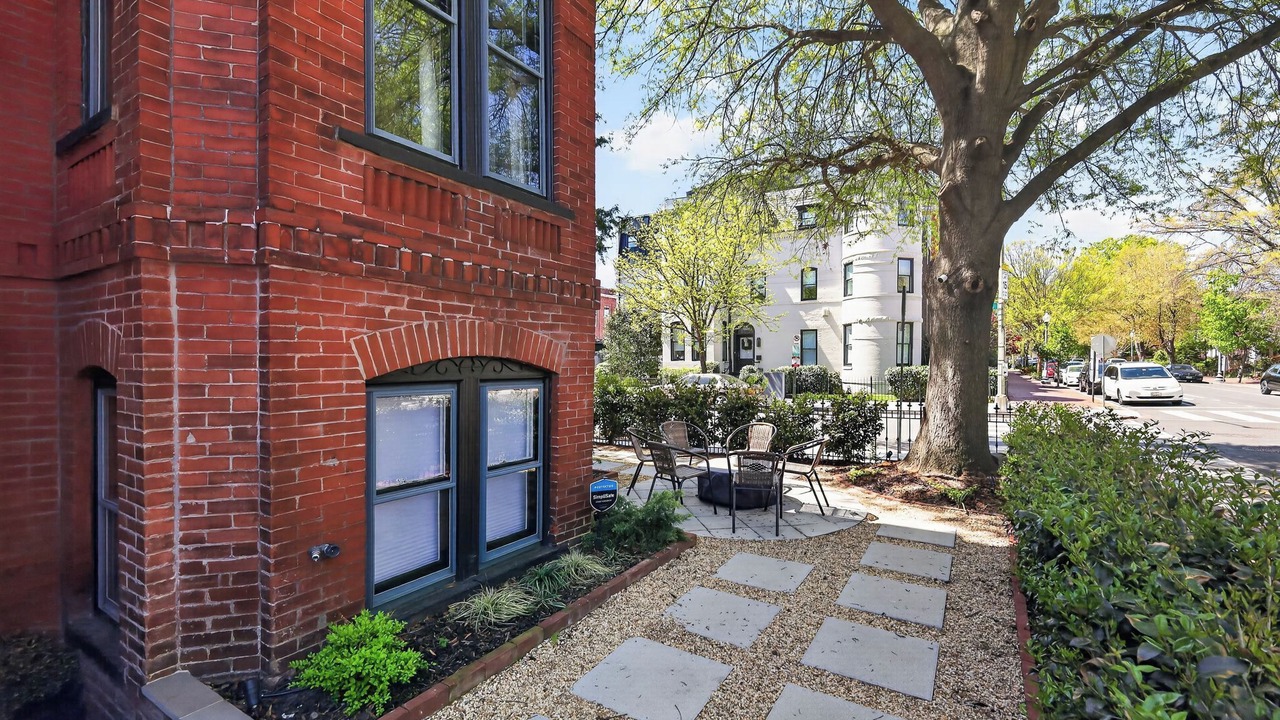 Photo of Outdoor in Cardozo