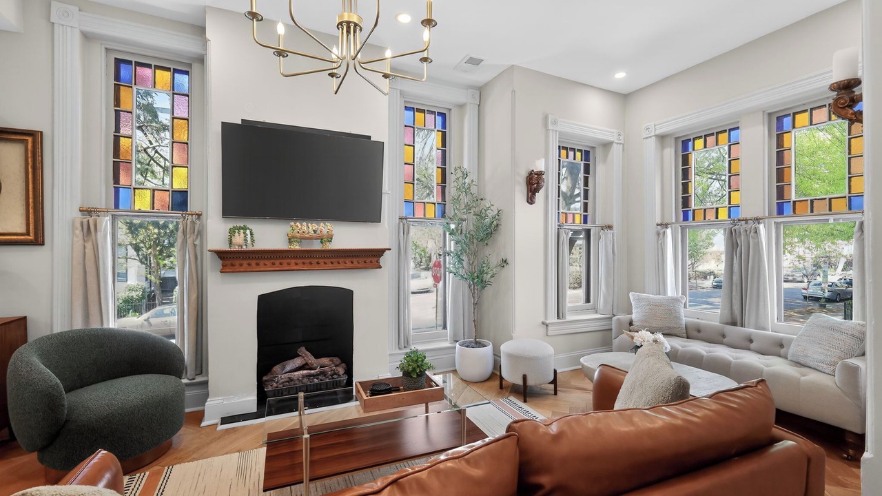 Photo of Livingroom in Cardozo