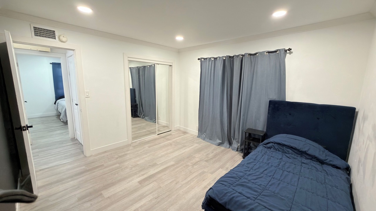 Photo of Bedroom in Santa Susana