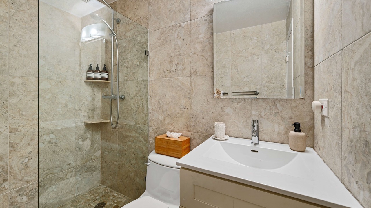 Photo of Bathroom in Cabes Point