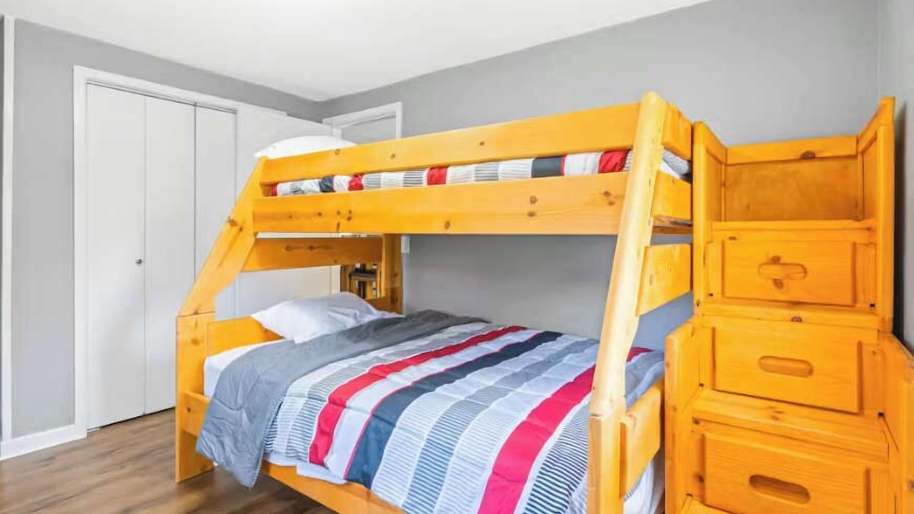 Photo of Bedroom in Sunrise Beach