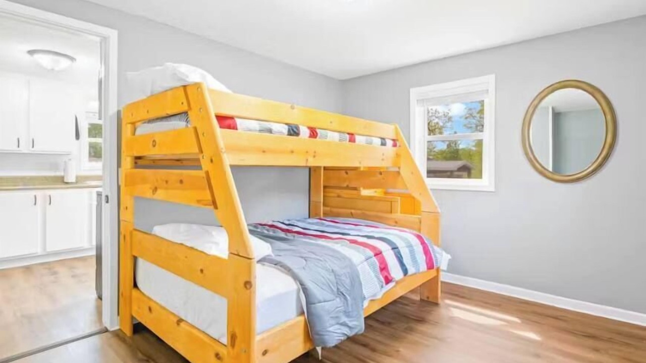 Photo of Bedroom in Sunrise Beach