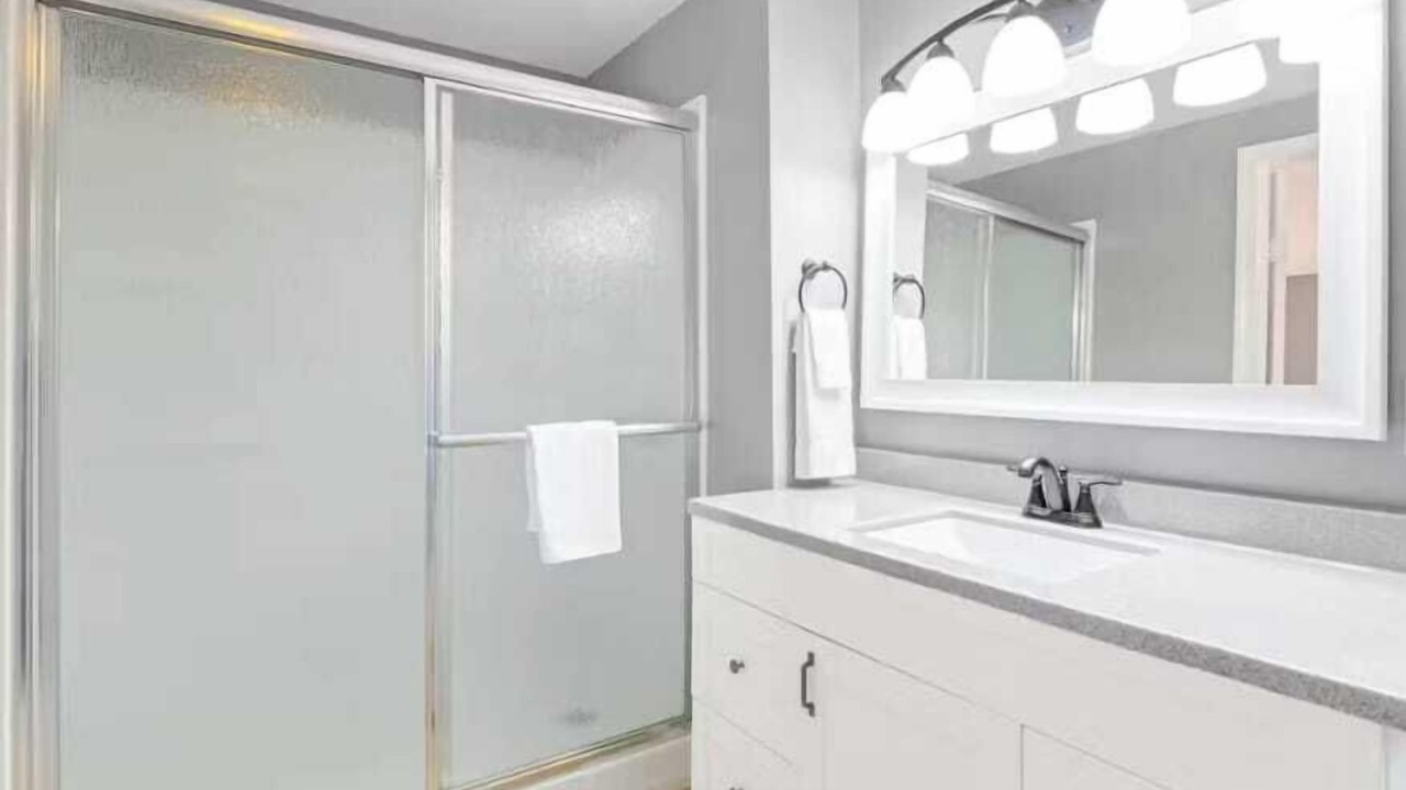 Photo of Bathroom in Sunrise Beach